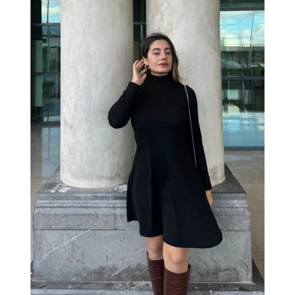 Kadın Uzun Kollu Balıkçı Yaka Salaş Kusa Akrilik Elbise