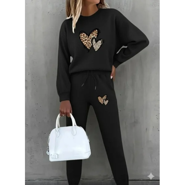 Kadın Uzun Kollu Bisiklet Yaka Kalp Desenli şardonlu üç Iplik Bluz Ve Pantolon Ikili Takım