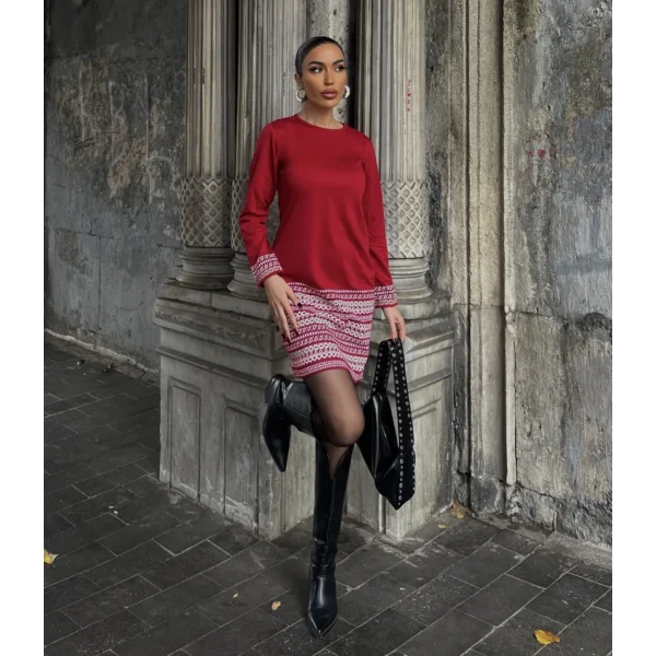 Kadın Uzun Kollu Bisiklet Yaka Kol Ağzı Ve Etek Ucu Baskılı Iki Iplik Elbise