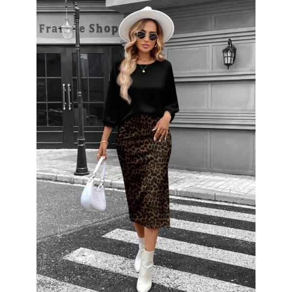 Kadın Uzun Kollu Bisiklet Yaka Modal Bluz Ve Leopar Desenli Etek Ikili Takım