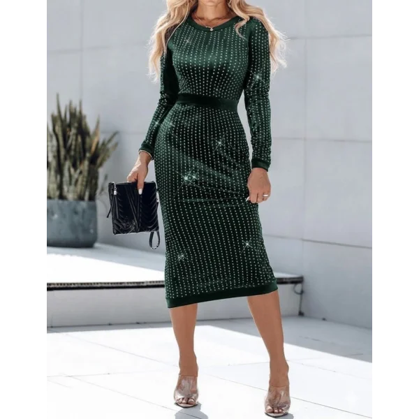 Kadın Uzun Kollu Bisiklet Yaka Taşlı Midi Kadife Elbise