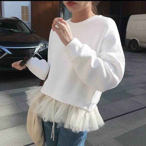 Kadın Uzun Kollu Bisiklet Yaka Tül Volan Detay üç Iplik Sweat