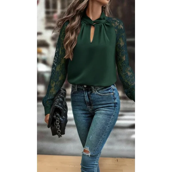 Kadın Uzun Kollu Göğüs Pencere Detay Yaka Boğazlı Kolları Tüllü Sandy Bluz