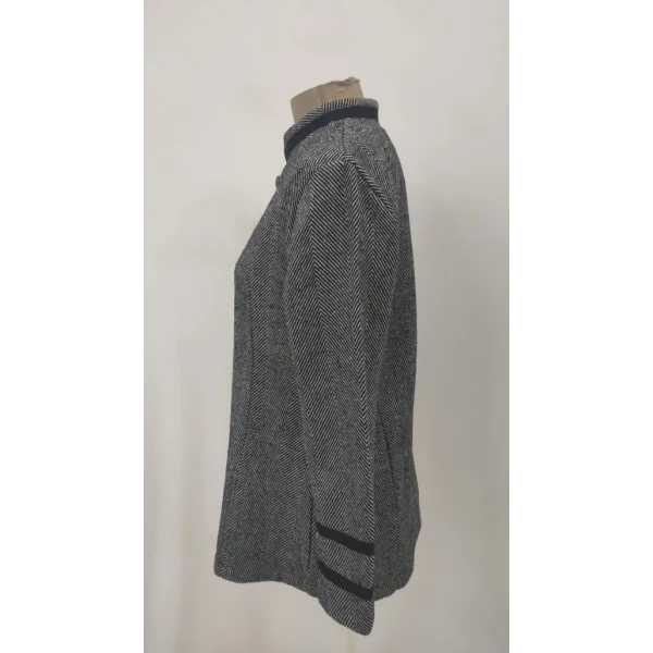 Kadın Uzun Kollu Hakim Yaka Düğme Detaylı Mini Dokuma Ceket