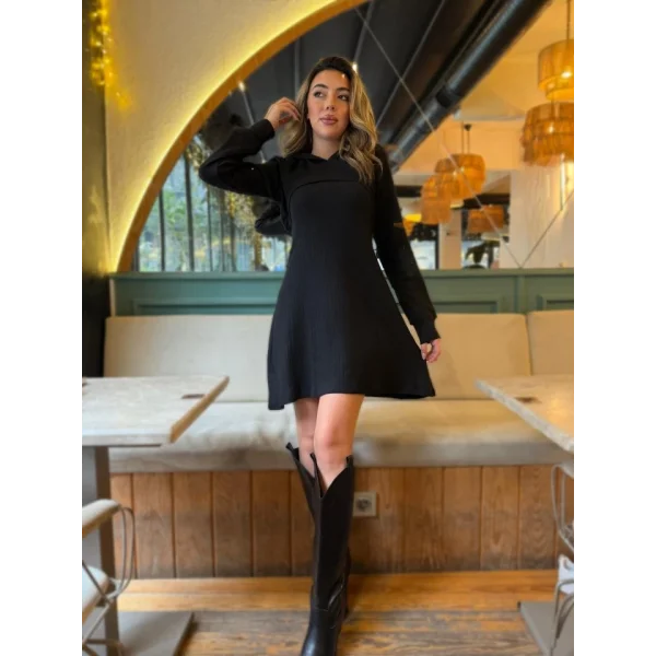 Kadın Uzun Kollu Kapüşonlu Ceket üst Ve Askısız Kare Yaka A Kesim şardonlu Kaşkorse Elbise