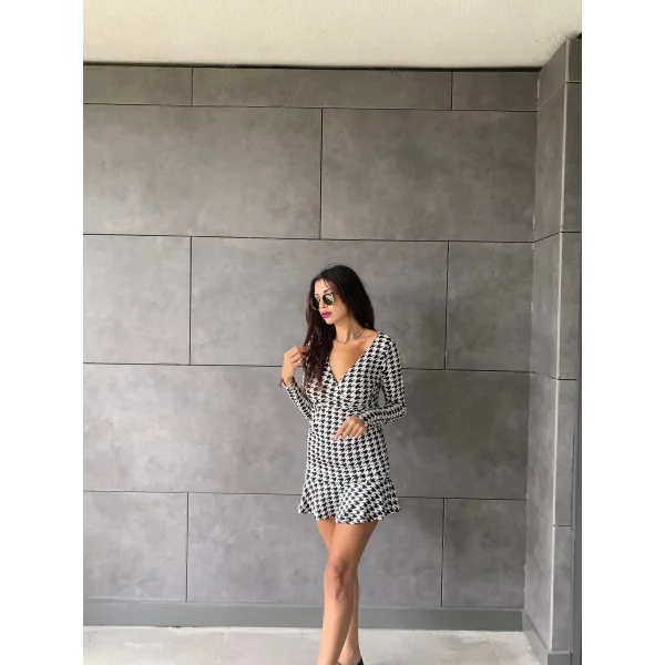 Kadın Uzun Kollu Kruvaze Yaka Kazayağı Mikro Mini Boy Elbise