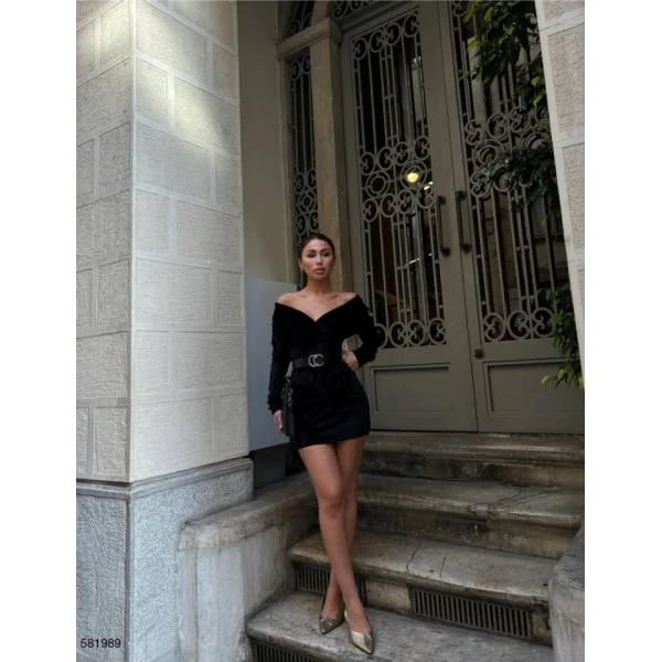 Kadın Uzun Kollu Kruvaze Yaka Omuz Dekolteli Kemer Dahil Mini Kadife Elbise