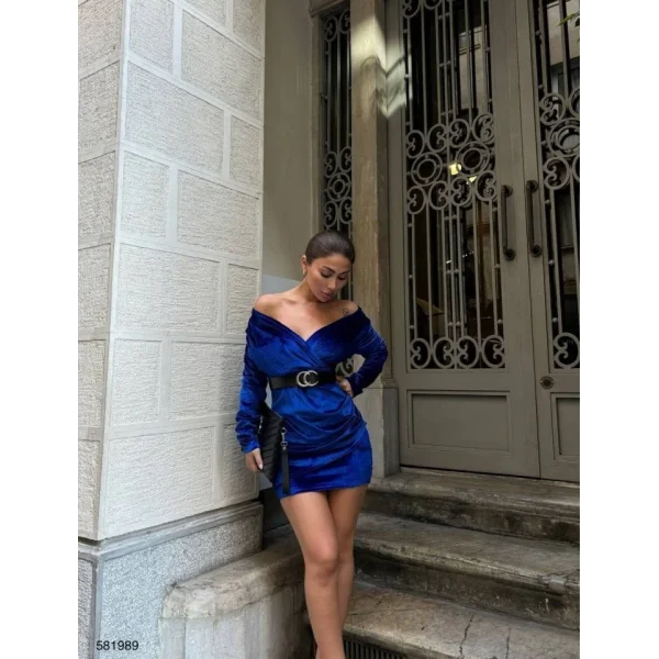 Kadın Uzun Kollu Kruvaze Yaka Omuz Dekolteli Kemer Dahil Mini Kadife Elbise