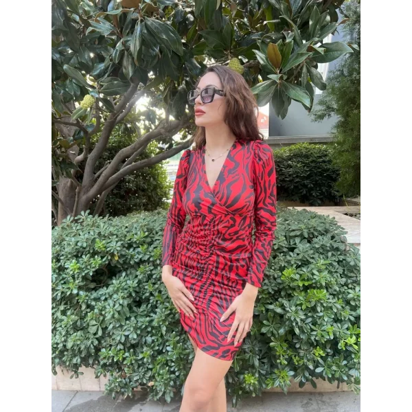 Kadın Uzun Kollu Kruvaze Yaka ön Kısım Büzgülü Zebra Desen Dalgıç Elbise