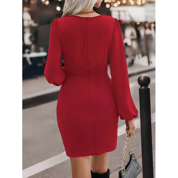 Kadın Uzun Kollu Kruvaze Yaka önden Asimetrik Detay Kısa Krep Elbise