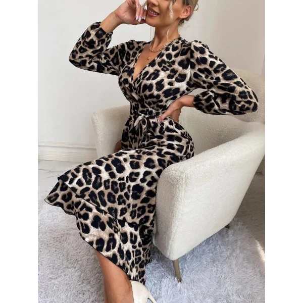 Kadın Uzun Kollu Kruvaze Yakalı Belden Kuşaklı Leopar