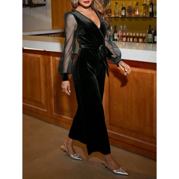 Kadın Uzun Kollu Kruvaze Yakalı Belden Kuşaklı Tül Detaylı Kadife Tulum