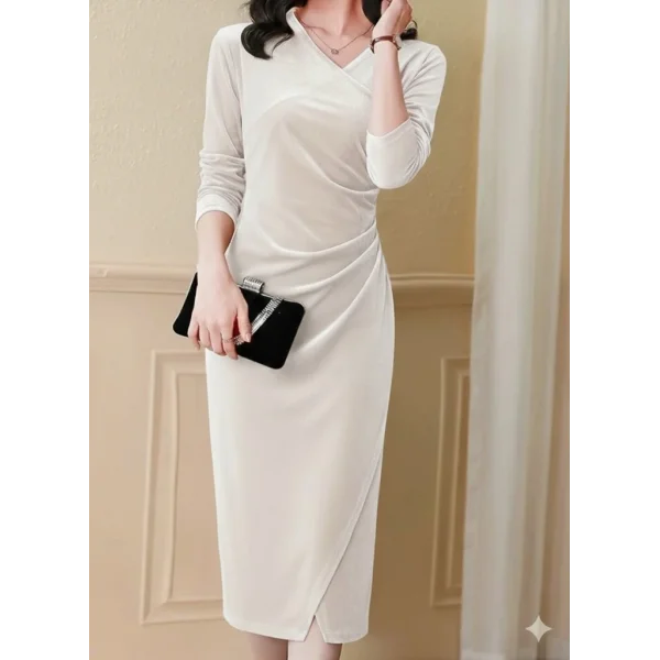 Kadın Uzun Kollu Kruvaze Yakalı Yandan Büzgülü önden çapraz Detaylı Midi Kadife Elbise