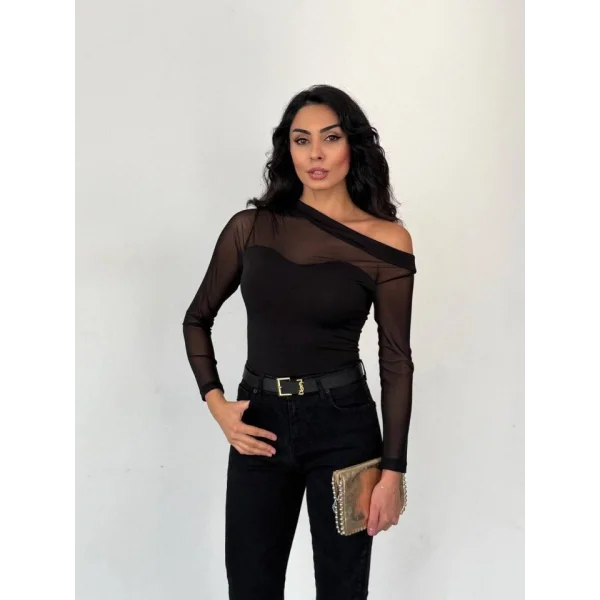 Kadın Uzun Kollu Omuz Dekoltesi Ve Transparan Tül Detay Bluz