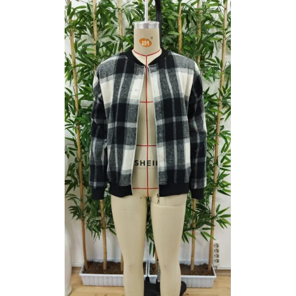 Kadın Uzun Kollu önden Fermuarlı Ekose Desenli Ceket