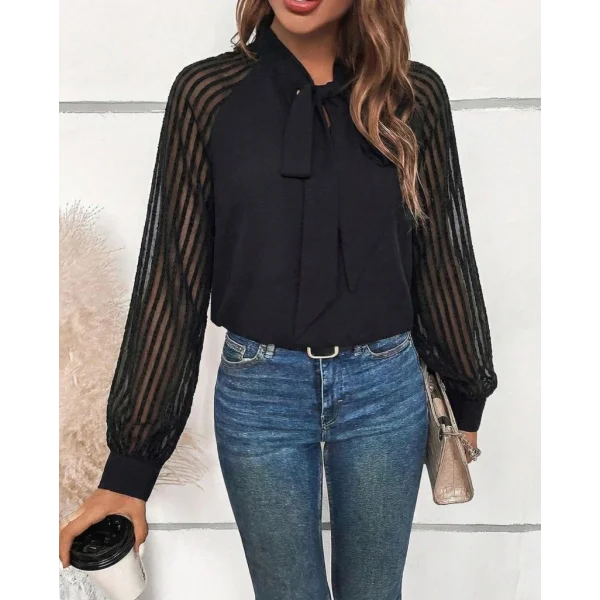 Kadın Uzun Kollu Reglan Kol Detaylı Tüllü Yakadan Bağlamalı Sandy Bluz