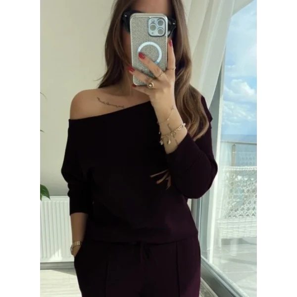 Kadın Uzun Kollu Tek Omuzdan Açık Modal Bluz Ve Pantolon Ikili Mürdüm Takım