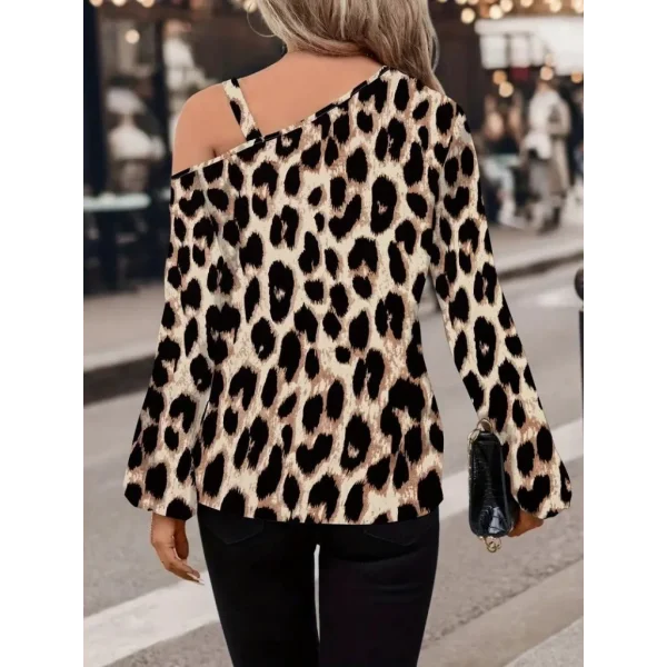 Kadın Uzun Kollu Tek Omuzu Açık Tokalı Leopar Desenli Modal Bluz