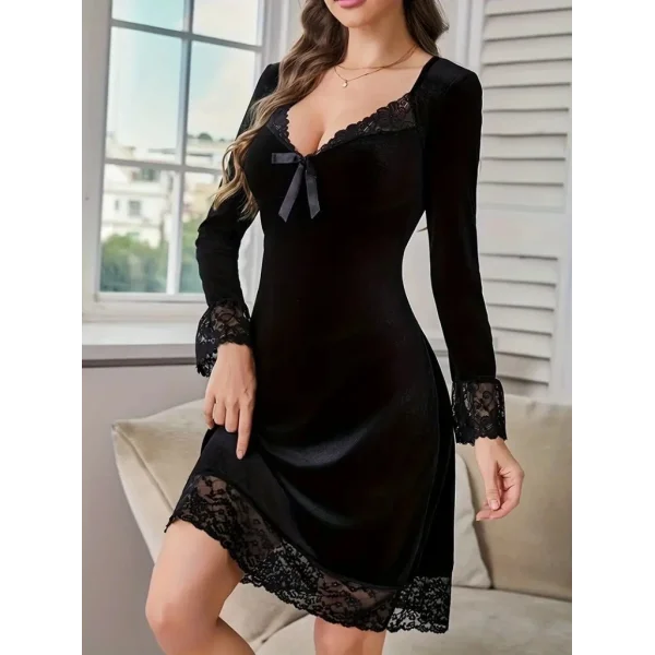 Kadın Uzun Kollu V Dantel Yakalı Mini Kadife Elbise