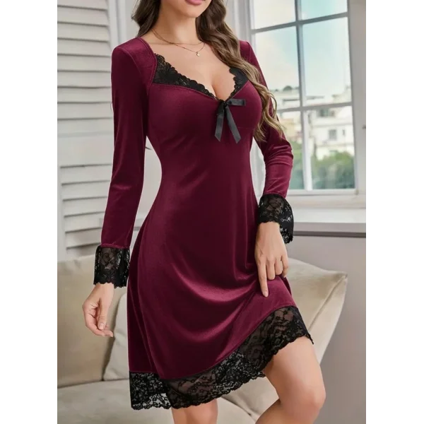 Kadın Uzun Kollu V Dantel Yakalı Mini Kadife Elbise