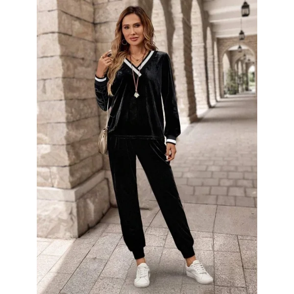 Kadın Uzun Kollu V Yaka Kadife Bluz Ve Pantolon Ikili Takım