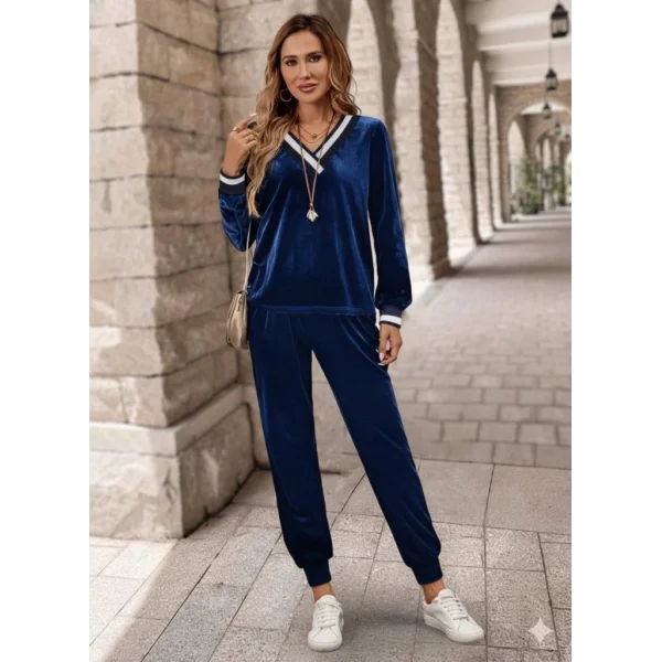 Kadın Uzun Kollu V Yaka Kadife Bluz Ve Pantolon Ikili Takım