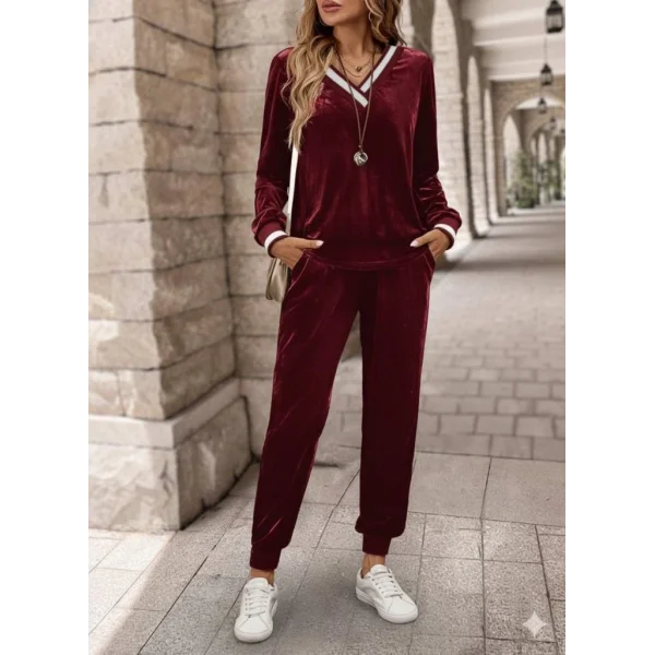 Kadın Uzun Kollu V Yaka Kadife Bluz Ve Pantolon Ikili Takım