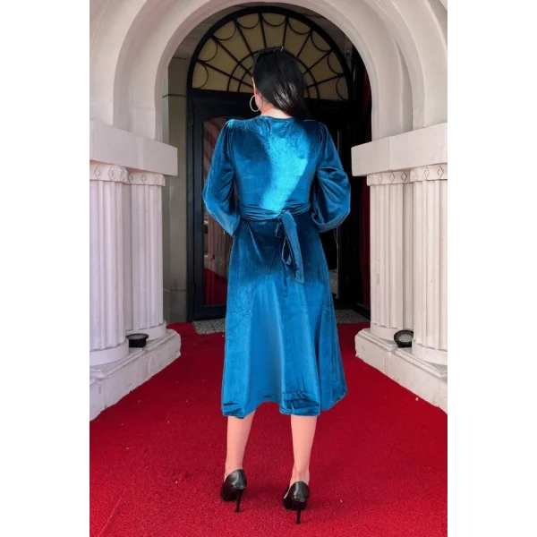 Kadın Uzun Kollu V Yaka Kuşak Dahil Kadife Kumaş Midi Boy Elbise