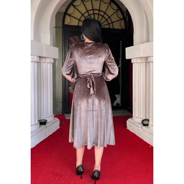 Kadın Uzun Kollu V Yaka Kuşak Dahil Kadife Kumaş Midi Boy Elbise