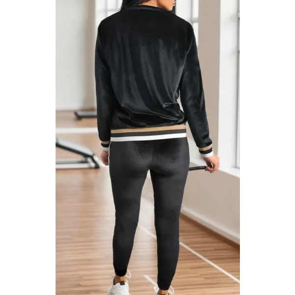 Kadın Uzun Kollu V Yaka Yakası Ve Kol Ağzı şerit Detay Kadife Takım