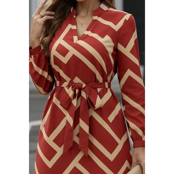 Kadın Uzun Kollu V Yakalı Desenli Belinde Kuşaklı Dalgıç Elbise
