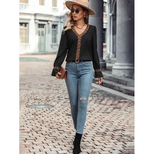 Kadın Uzun Kollu V Yakalı Leopar Detaylı Krep Bluz