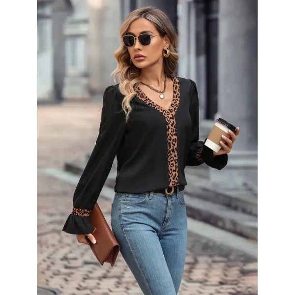 Kadın Uzun Kollu V Yakalı Leopar Detaylı Krep Bluz
