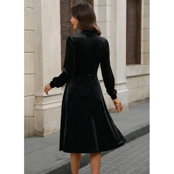 Kadın Uzun Kollu Yakadan Fiyonklu Cepli Midi Kadife Elbise