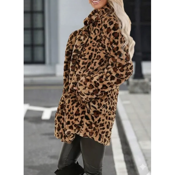 Kadın Uzun Kollu Yakalı Cepli Kısa Peluş Leopar Kaban
