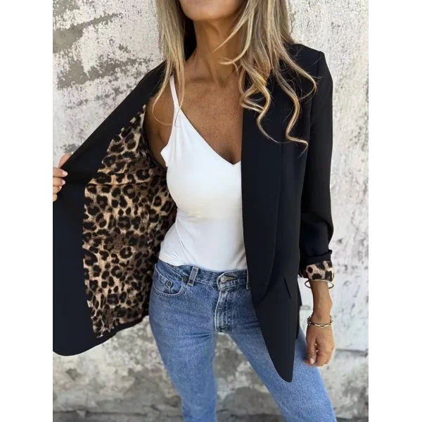 Kadın Uzun Kollu Yakalı önü Açık Leopar Desen Detaylı Astarlı Atlas Ceket
