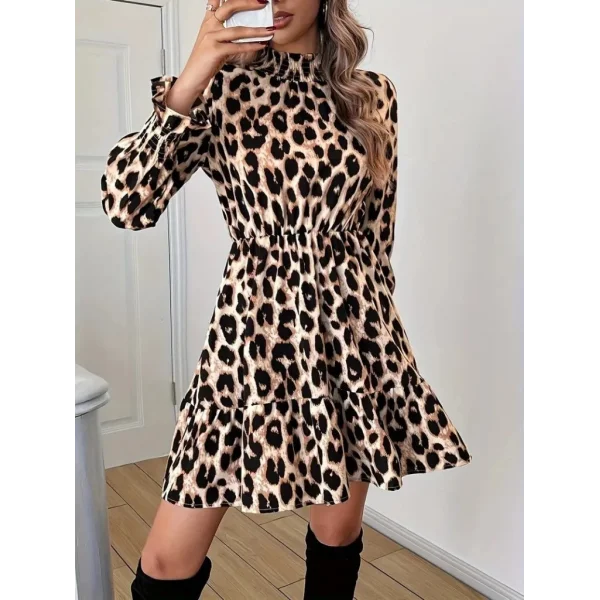 Kadın Uzun Kollu Yarı Balıkçı Yaka Leopar Desenli Modal Mini Elbise