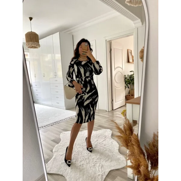 Kadın Uzun Kollu Yuvarlak Yaka Belden Kuşaklı Hazır Desenli Midi Krep Elbise