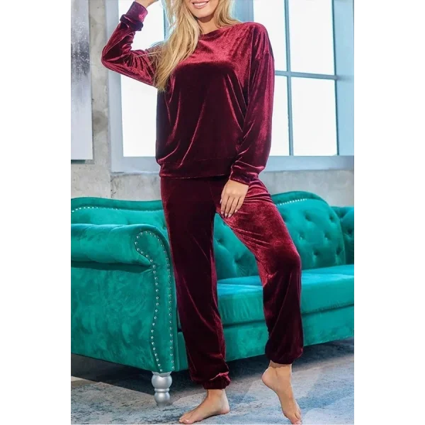 Kadın Uzun Kollu Yuvarlak Yakalı Kadife Bluz Ve Pantolon Takım