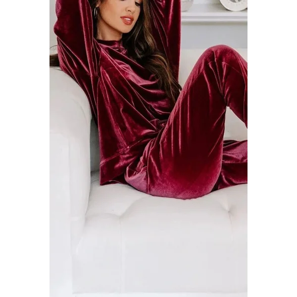 Kadın Uzun Kollu Yuvarlak Yakalı Kadife Bluz Ve Pantolon Takım