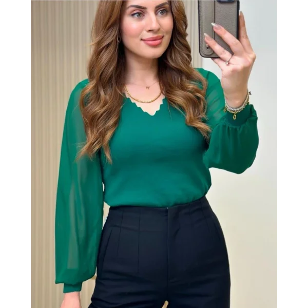 Kadın V Yaka Kolları Dökümlü Tül Detay Triko Bluz