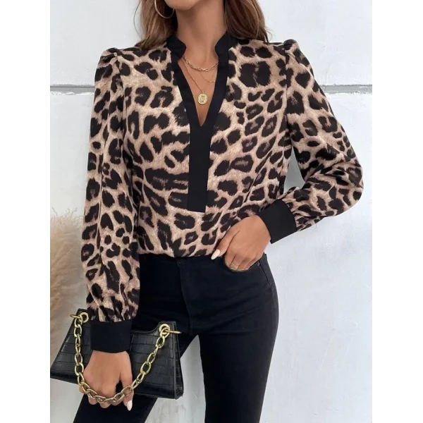 Kadın V Yaka Leopar Desen Mikro Bluz
