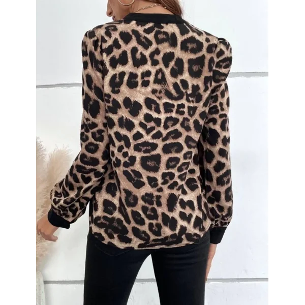 Kadın V Yaka Leopar Desen Mikro Bluz