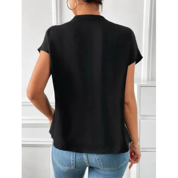 Kadın V Yaka Leopar Garnili Mosskrep Kumaş Bluz