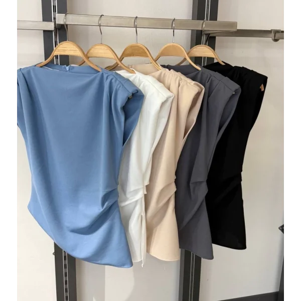 Kadın Vatkalı Asimetrik Kesim Dökümlü Scuba Kumaş Şık Bluz