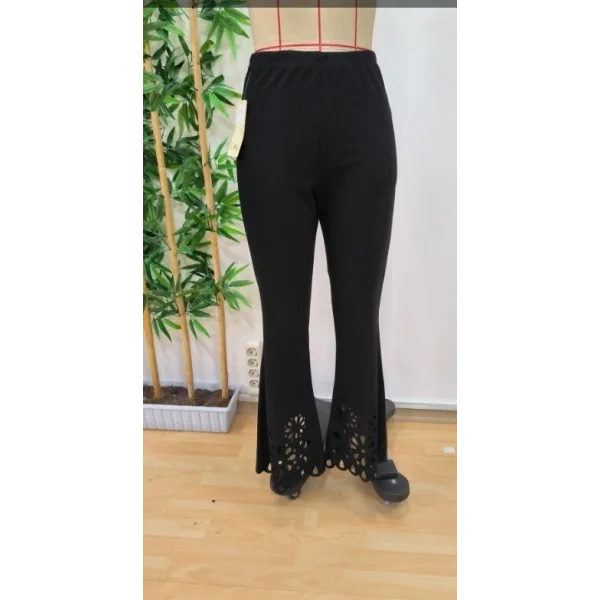 Kadın Yüksek Bel Paçaya Doğru Genişleyen Lazer çiçek Kesim Detaylı Ithal Krep Pantolon