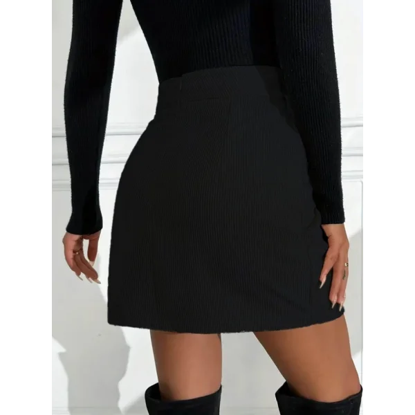 Kadın Yüksek Bel Yandan Yırtmaçlı Kısa Kadife Etek