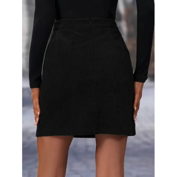 Kadın Yüksek Belli Etek Ucu Asimetrik Yırtmaç Detay Kadife Mini Etek