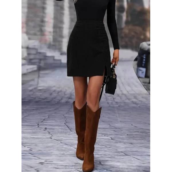 Kadın Yüksek Belli Etek Ucu Asimetrik Yırtmaç Detay Kadife Mini Etek