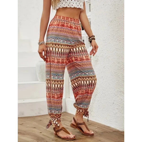 Kadın Yüksek Belli Yanlardan Yırtmaç Detaylı Desenli Bürümcük Pantolon